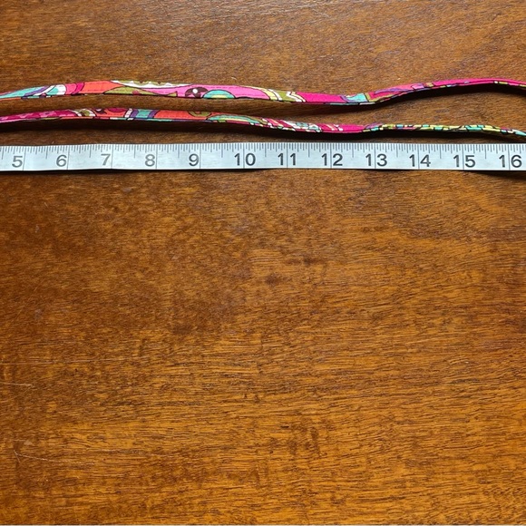 New with tag Vera Bradley pink lanyard with ID clip - Picture 4 of 4